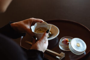 人を育て、人を繋ぐ。行方ひさこが佐賀で感じた伝統の進化と継承／「唐津 松の井旅館」料理長 森次庸介さん編